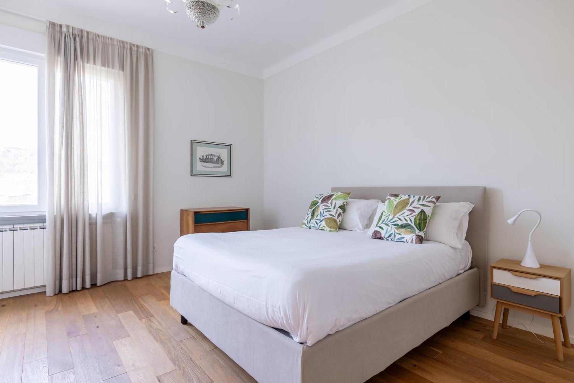 Top Floor Apt With Rooftop Terrace Near St. Peter Рим Екстериор снимка
