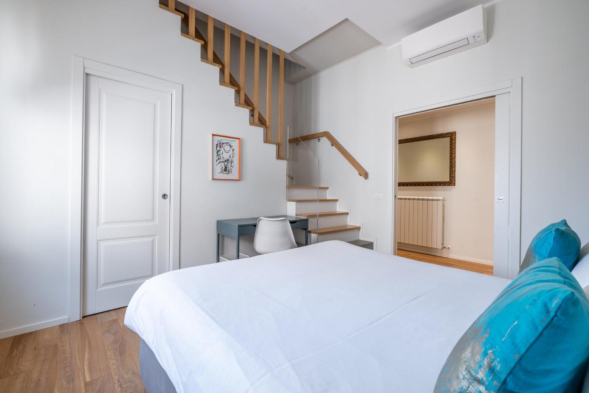 Top Floor Apt With Rooftop Terrace Near St. Peter Рим Екстериор снимка
